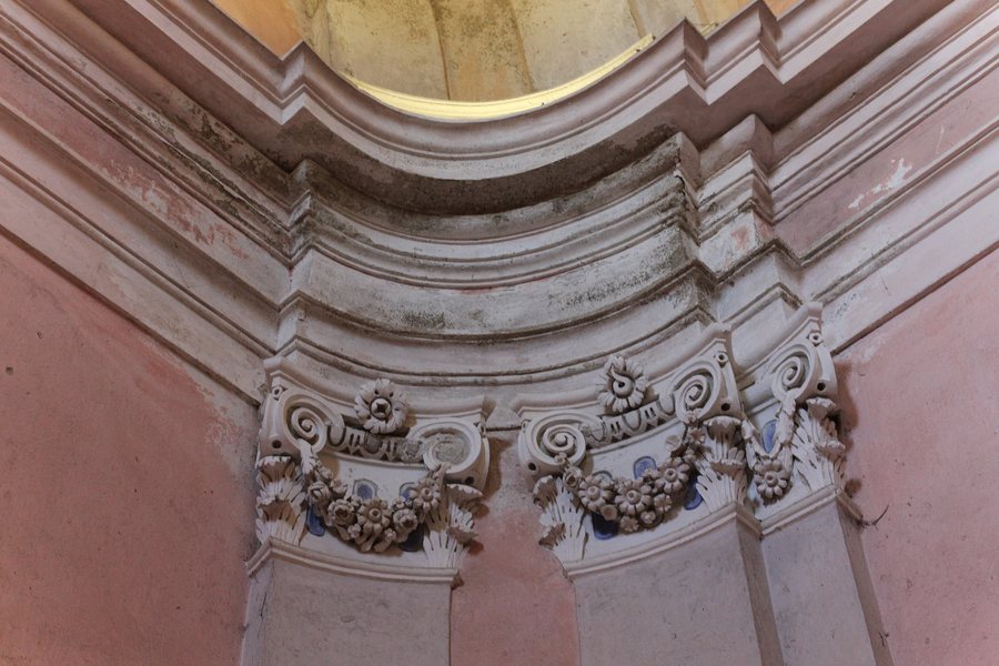 File:Chiesa di Santa Marta (Magnano), interno 02.jpg