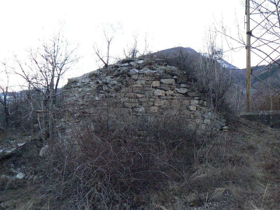 File:Castello di Jovençan 1.JPG