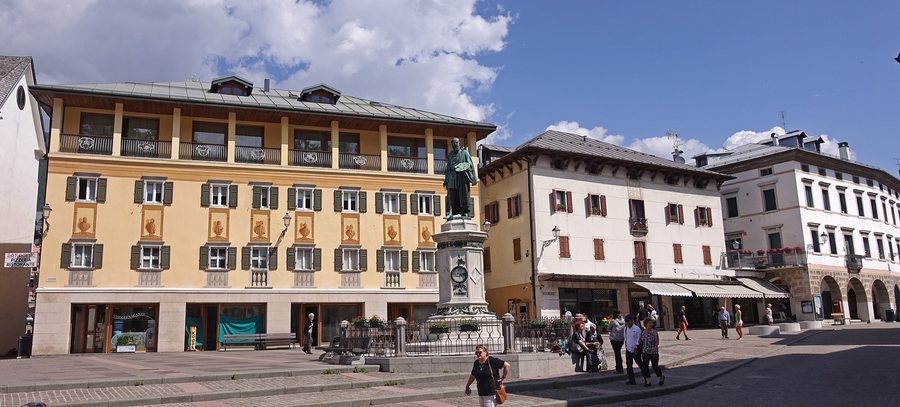File:Pieve di Cadore.jpg