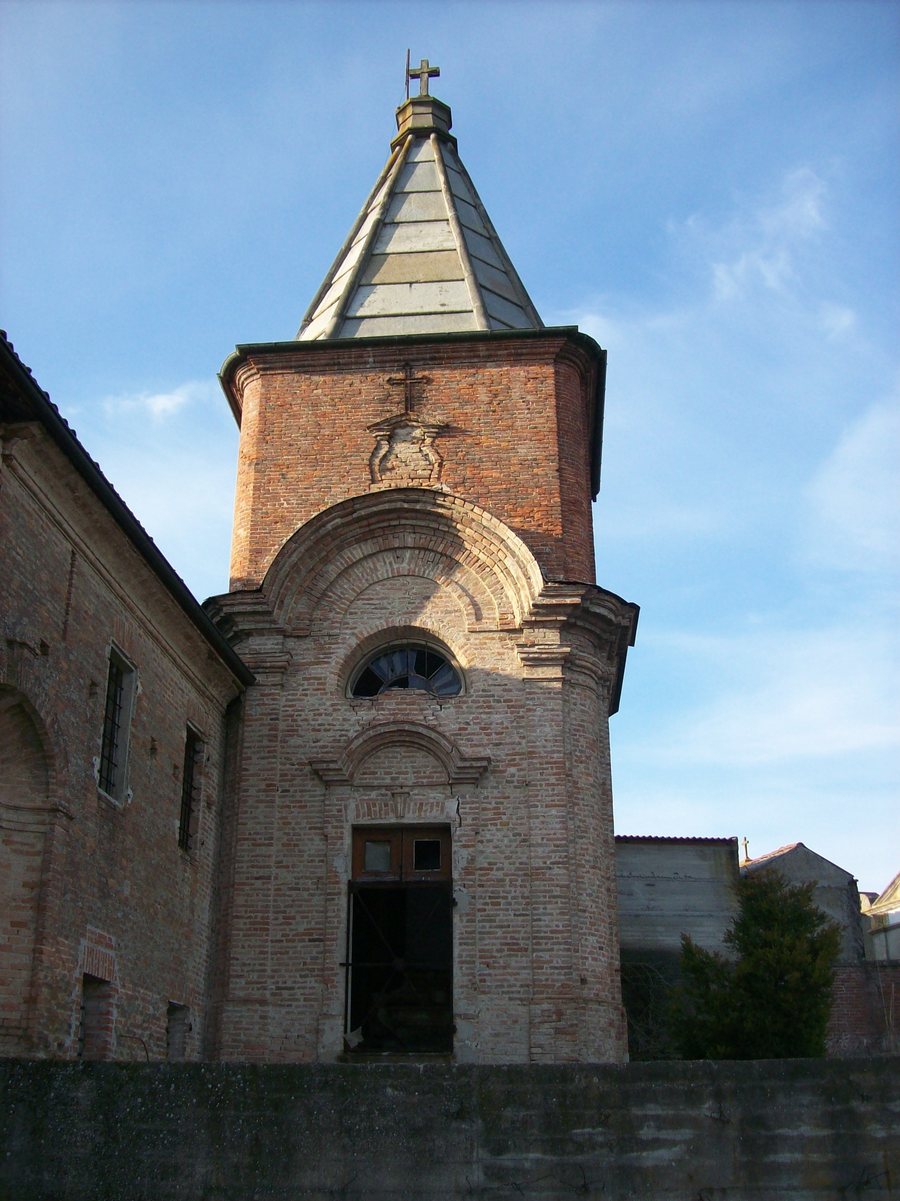 File:Cappella di Guazzolo.JPG