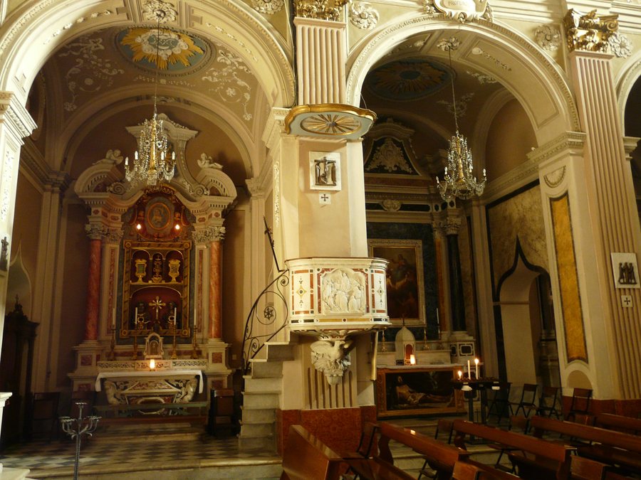 File:Bolano-chiesa santa maria assunta-cappelle2.jpg