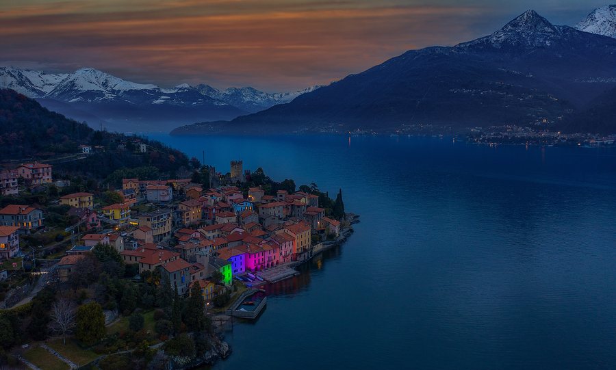 File:Montemezzo al tramonto.jpg