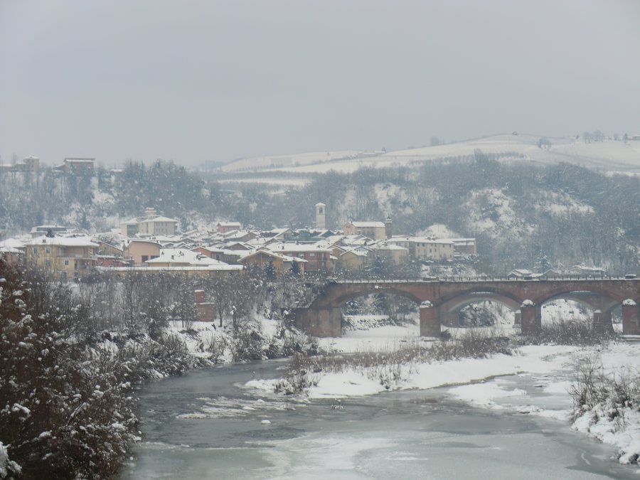 File:Farigliano tanaro inverno.jpg