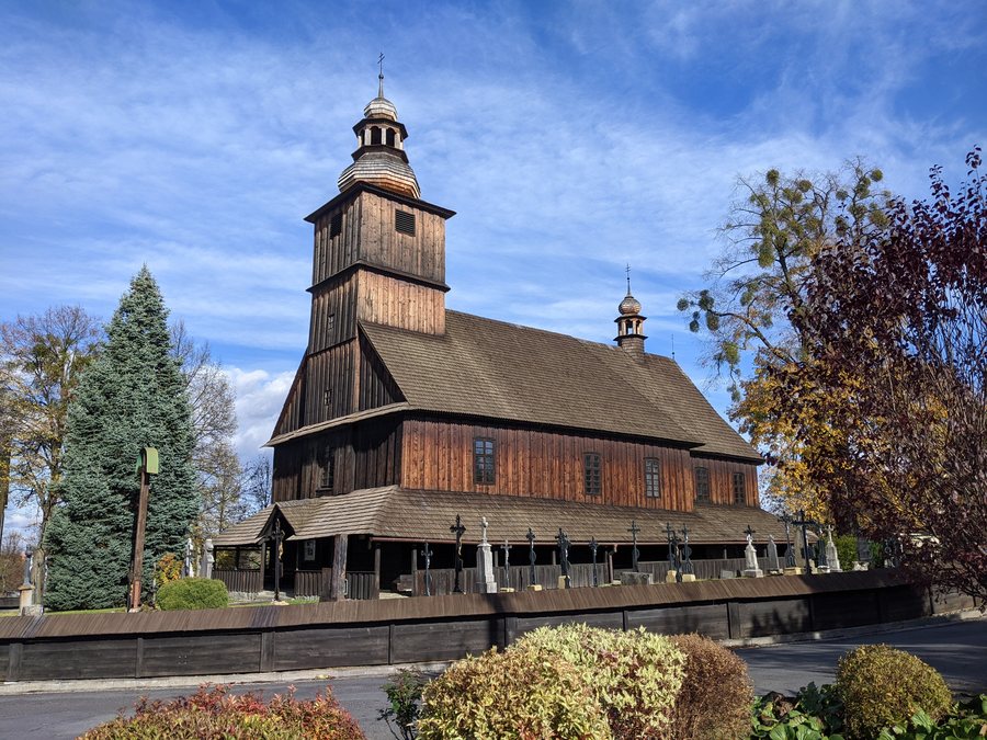 File:Sedliště (ve Slezsku) - kostel Všech svatých (říjen 2025) (2).jpg
