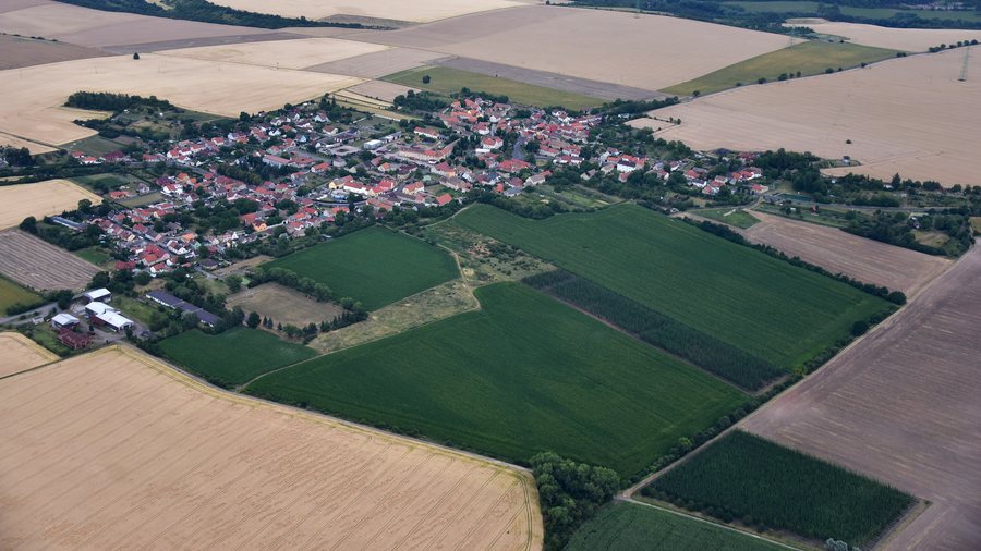 File:KLG 4757 CZ - Líšťany, Gemeinde im Okres Louny.jpg