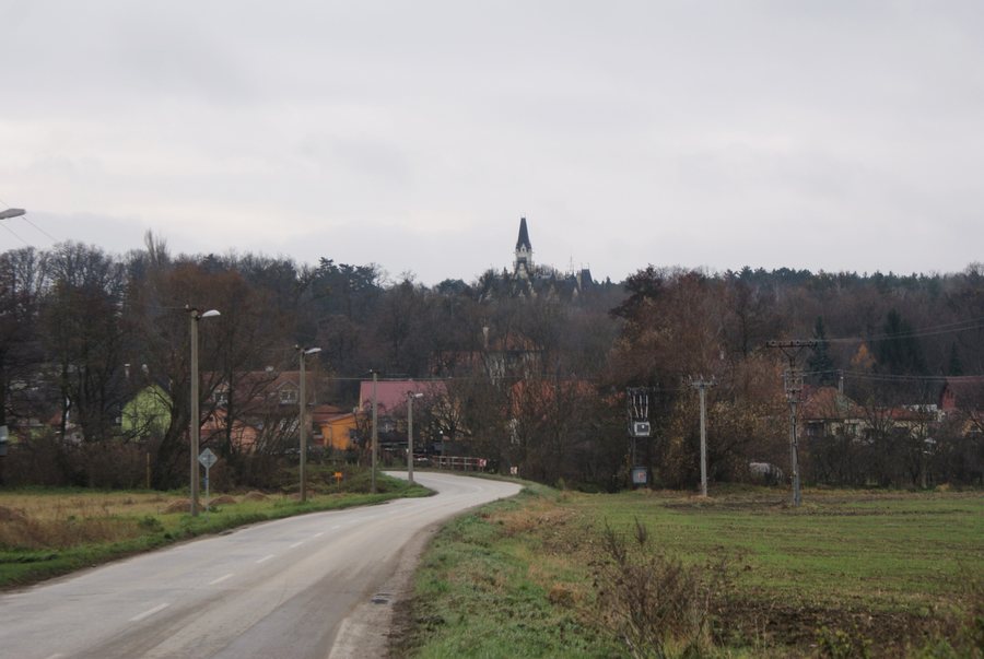 File:Budmerice castle 01.JPG