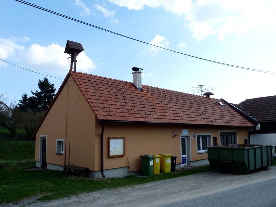 File:Dívčí Kopy čp8 (01).jpg