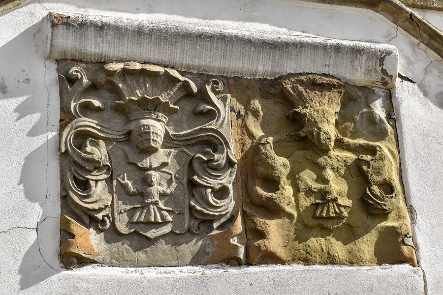 File:Běhařovice kostel01.jpg