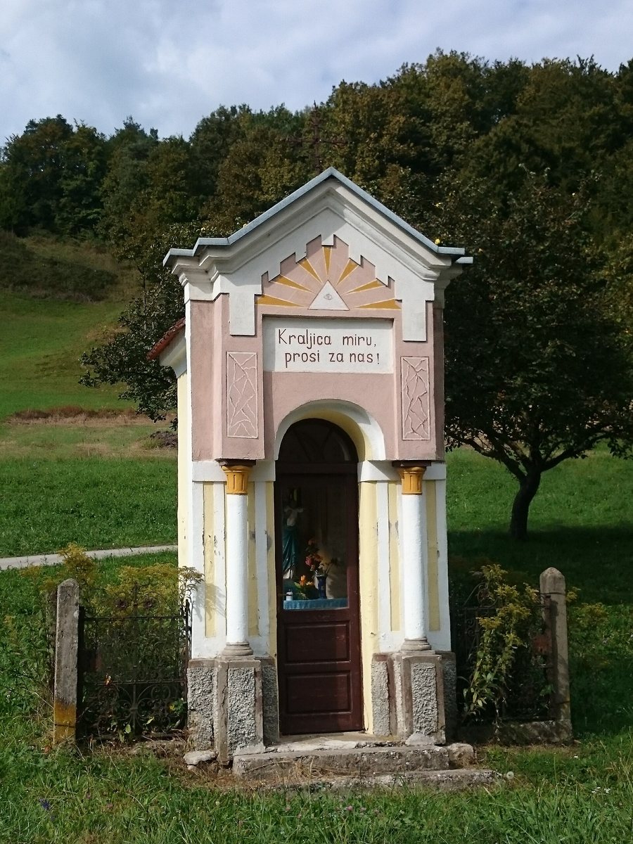 File:Roginska Gorca, Queen of Peace chapel.jpg
