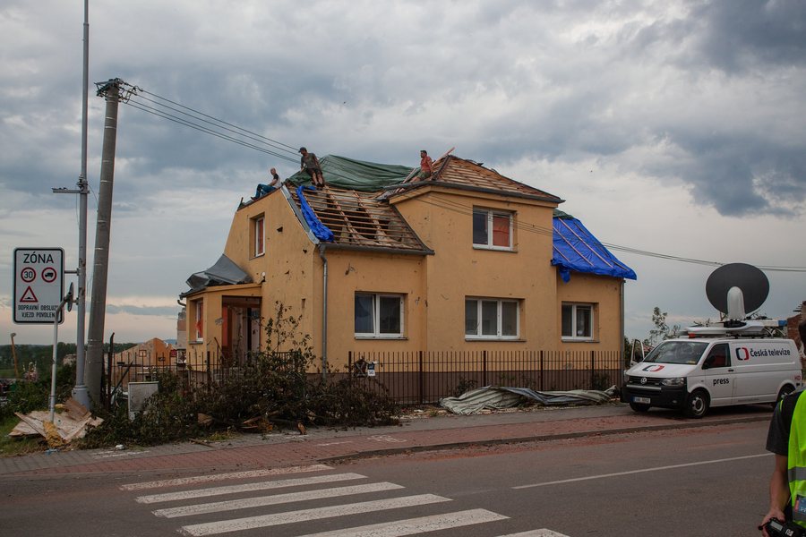 File:Lužice after 2021 South Moravia tornado strike (01).jpg