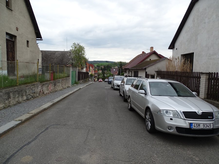 File:Sedlčany, Baxova, ze Sedlecké.jpg