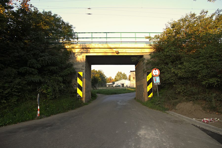 File:Viadukt, Přeštice (01).jpg