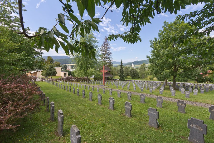 File:Military cemetery 1939-45, Zborov, Slovakia-5551.jpg