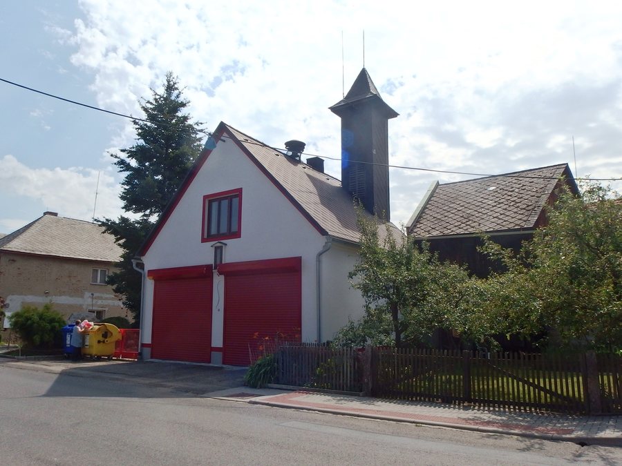 File:Dolní Studénky, hasičská zbrojnice.jpg