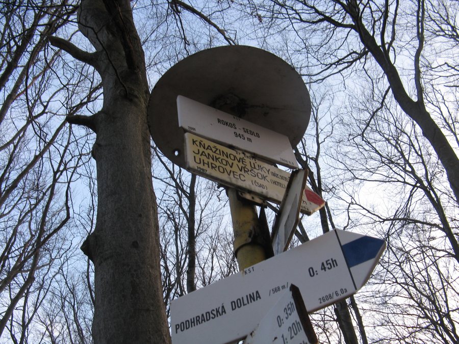 File:972 25 Diviaky nad Nitricou, Slovakia - panoramio.jpg