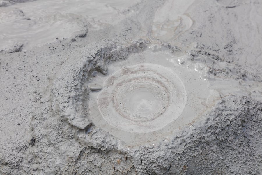 File:Volcanes de lodo, Buzau, Rumanía, 2016-05-29, DD 15.jpg
