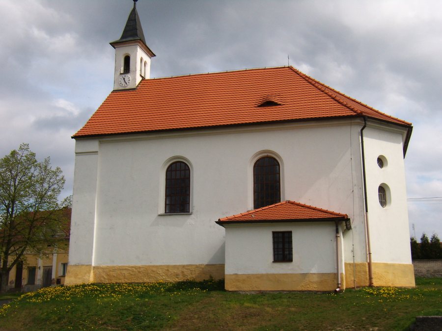 File:Oplot - kaple Panny Marie.jpg