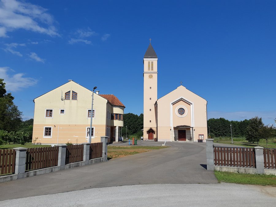 Crkva sv. Petra i Pavla, Gvozd (1)