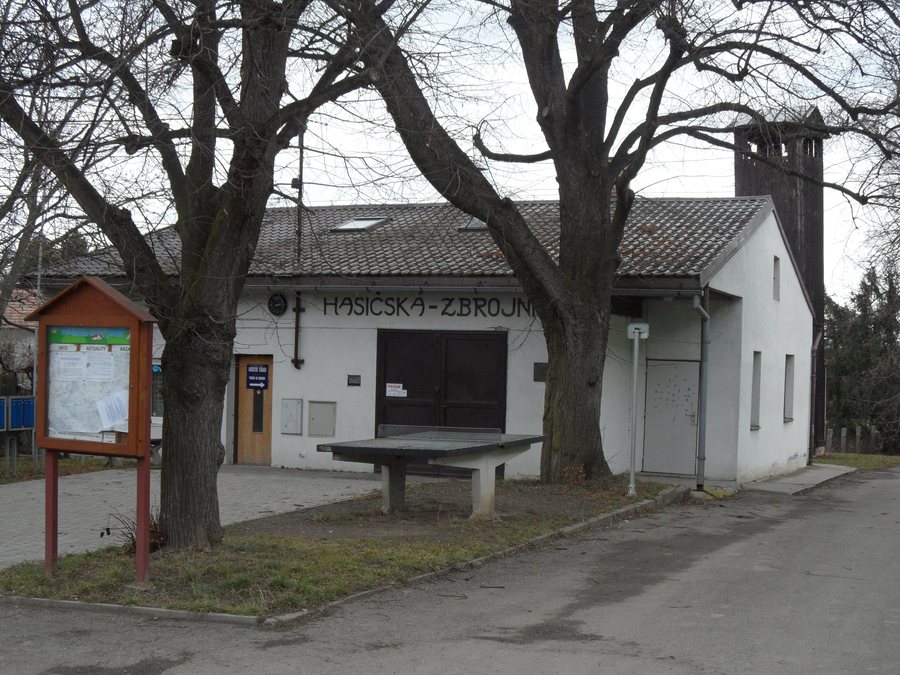 File:Zalesany E. HasickaZbrojnice.jpg