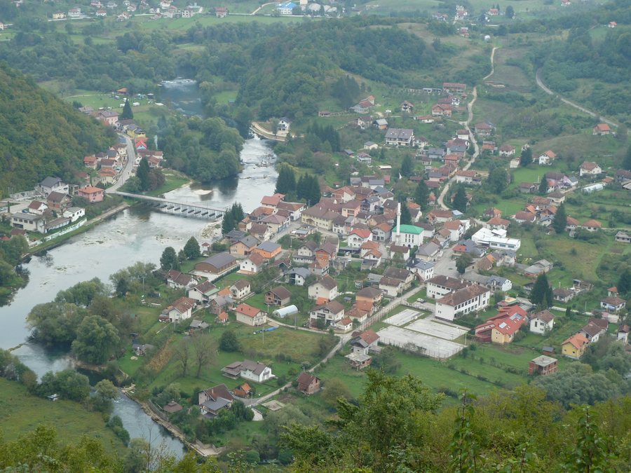File:Kulen Vakuf 3.jpg