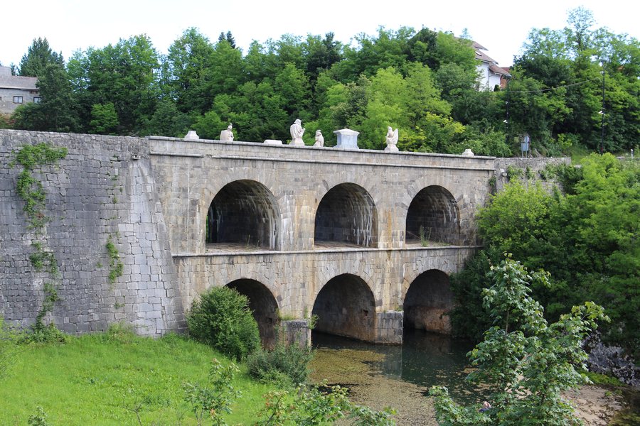 File:Josipinski most na Tounjčici.jpg