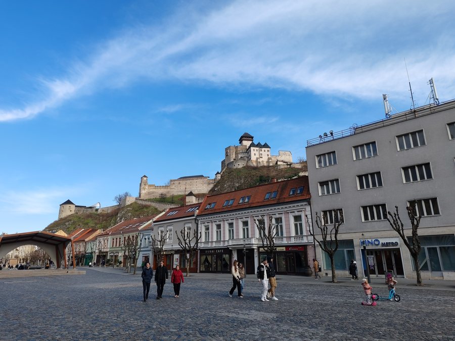File:Trenčín Castle in March 2025.jpg