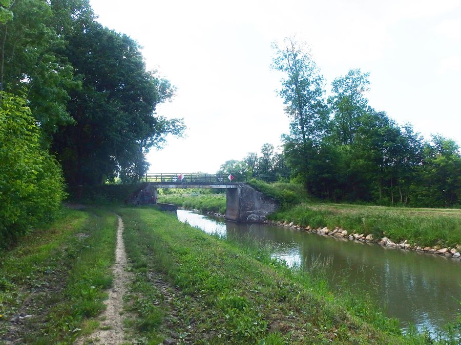 File:Vnorovy, Baťův kanál (1).jpg