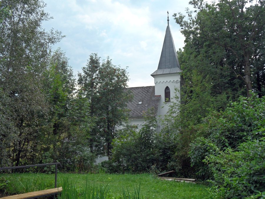 File:Šléglov 01 Kaple, celek.jpg