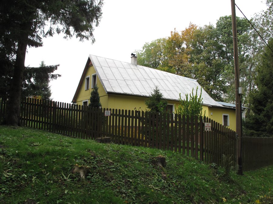 File:Rejchartice (Dvorce), dům II.jpg