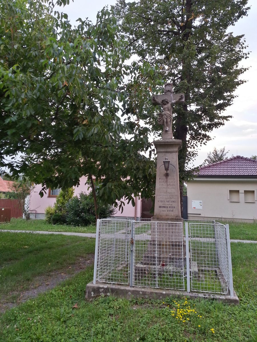 File:Chyzerovce, Zlaté Moravce, Slovakia - panoramio (2).jpg
