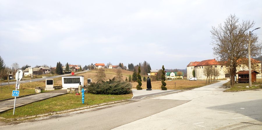 File:Ribnik (Karlovac).jpg
