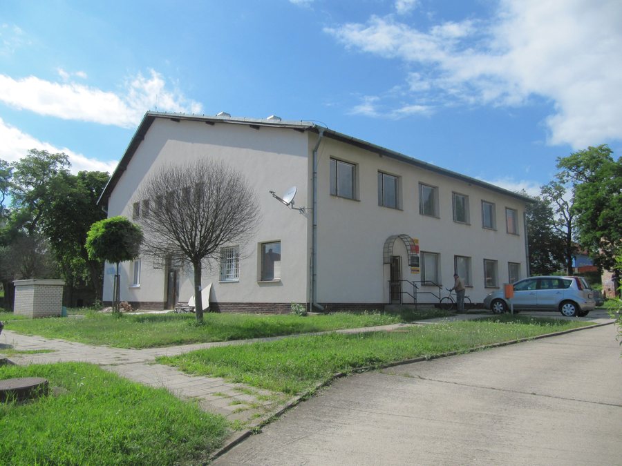 File:Dyjákovice, pošta.jpg