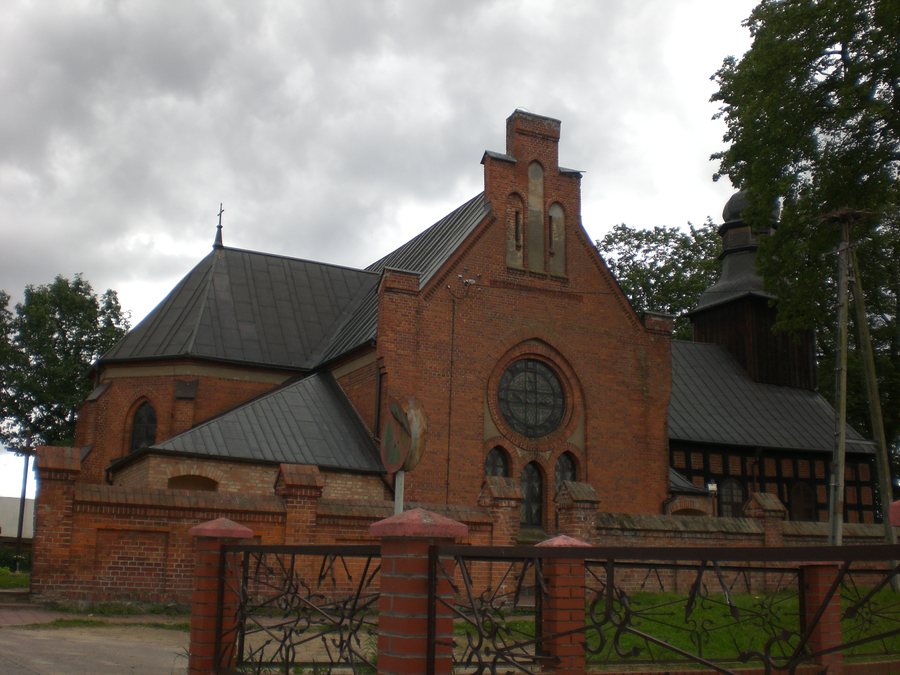 File:Przechlewo - kościół św. Anny.jpg
