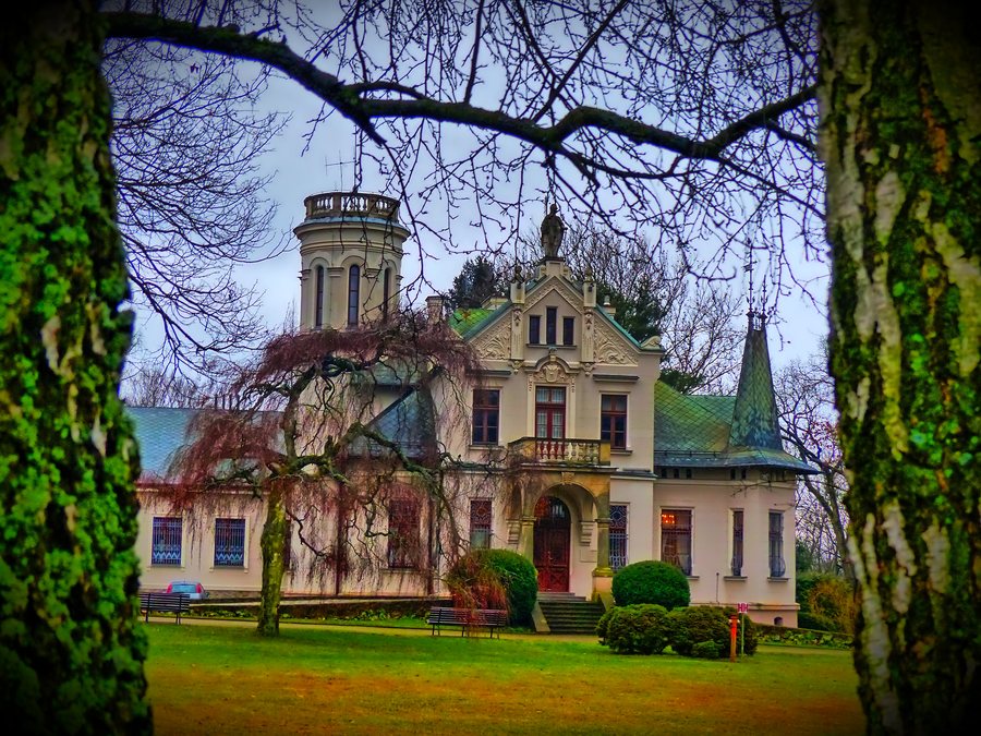 File:L2620298 Oblęgorek Pałacyk Henryk Sienkiewicz Gmina Strawczyn.jpg