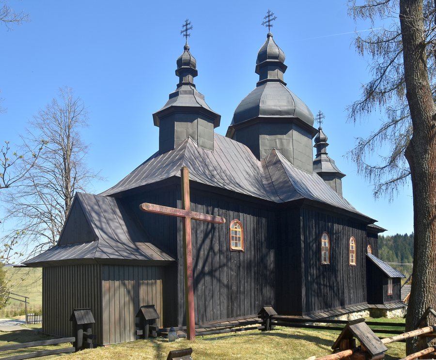 File:Krzywa, cerkiew świetych Kosmy i Damiana (HB11).jpg