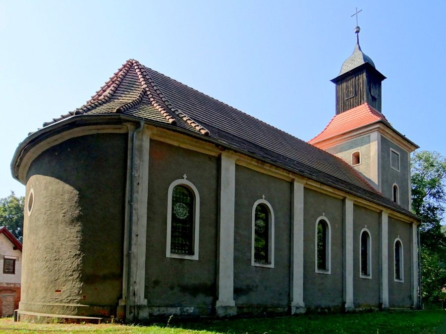 File:Budachów, Zbór ewangelicki, ob. kościół rzym.-kat. św. Józefa 6.jpg