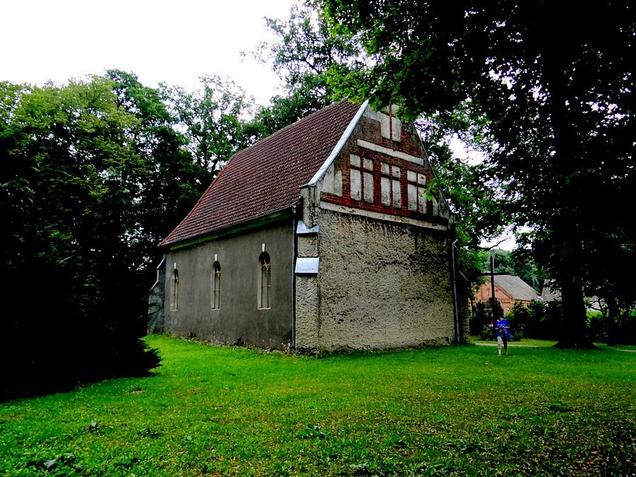 Bobrówko. Kościół Podwyższenia Krzyża Świętego XV w. (2)