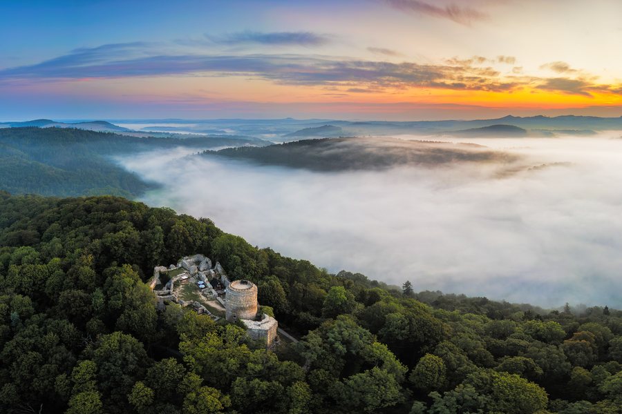 Poranna panorama zamku Wleń