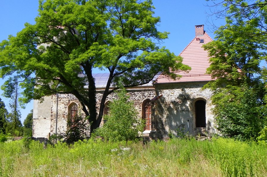 Ruszów, ruins of the 16th-century Evangelical church