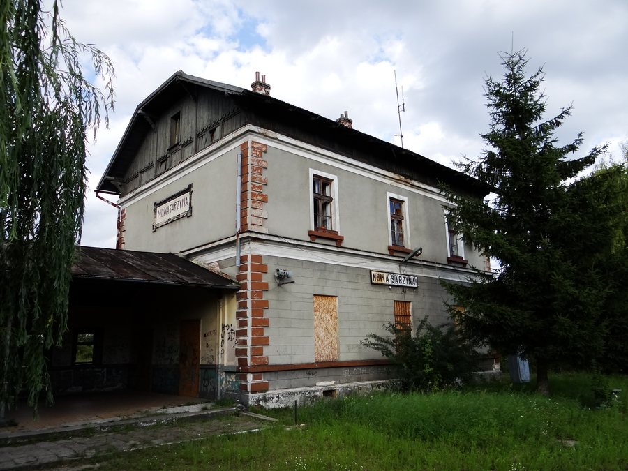 File:Nowa Sarzyna - stacja PKP (3).jpg