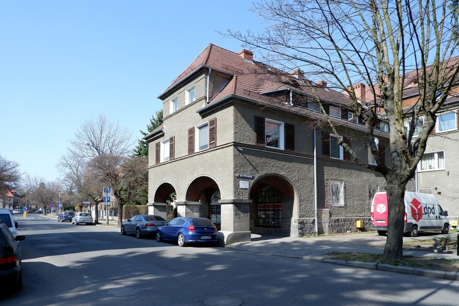 File:Nysa, plac Staromiejski.jpg
