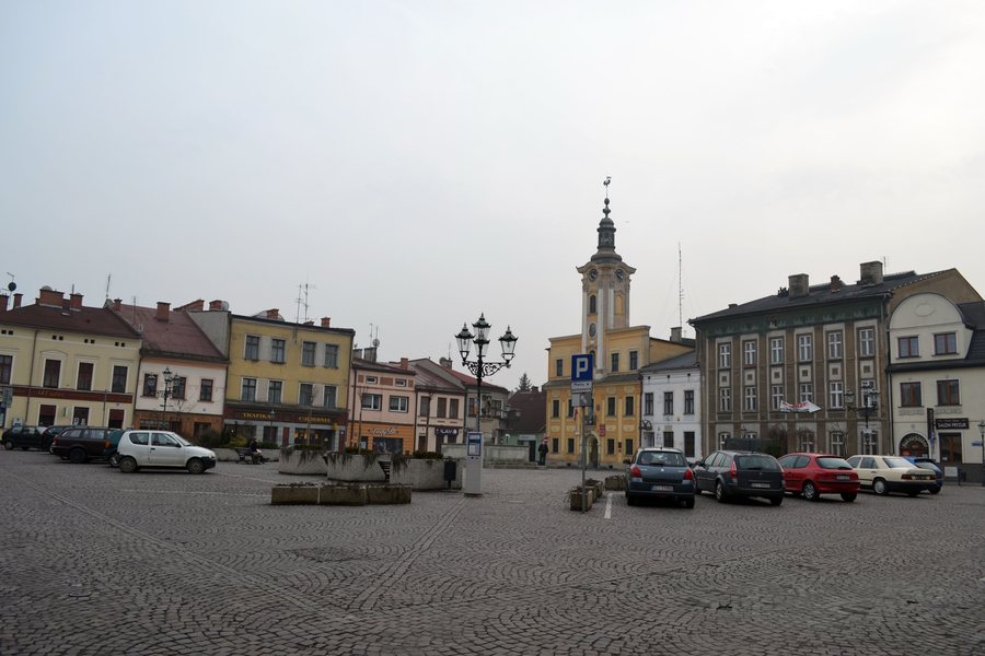File:Skoczów-rynek2.JPG