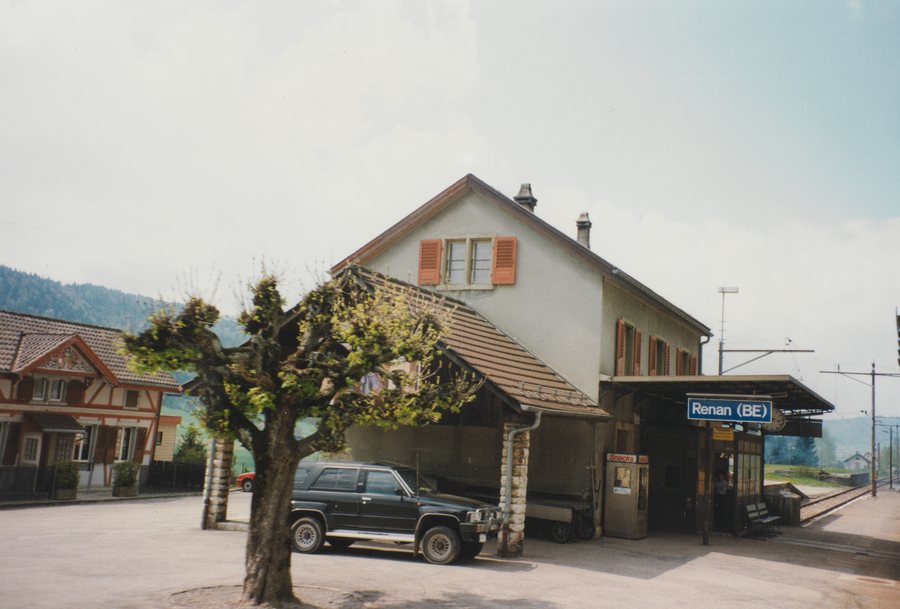 Renan BE station building with goods shed, track side