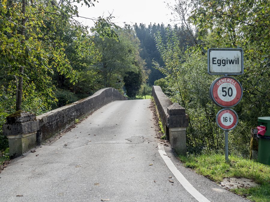 File:Beisatzgasse-Brücke über die Emme, Eggiwil BE 20210925-jag9889.jpg