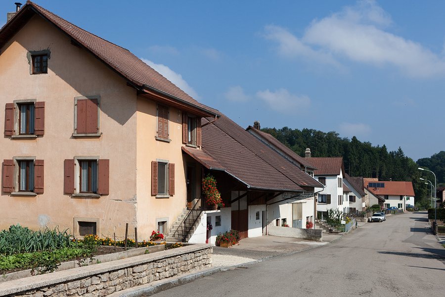 File:Rocourt-Bas.jpg