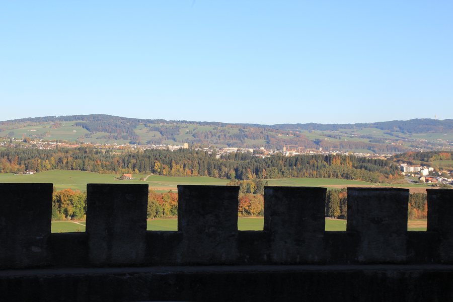 File:Bulle Zinnen.JPG