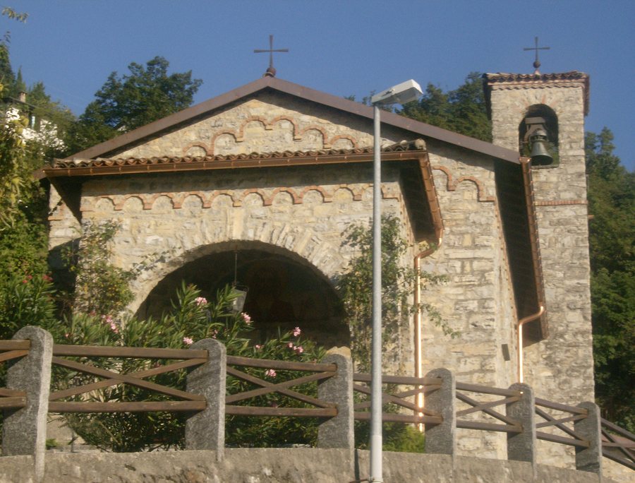 File:Chiesa di Aldesago.JPG