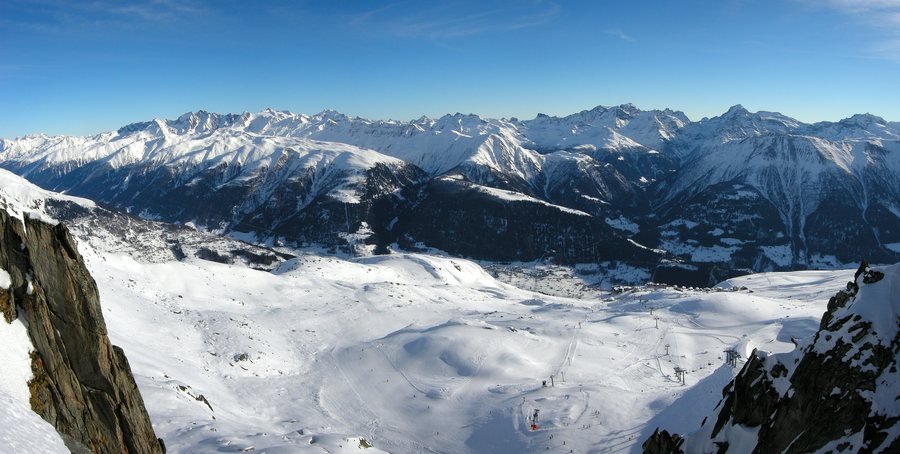 File:Fiescheralp-Wallis.jpg