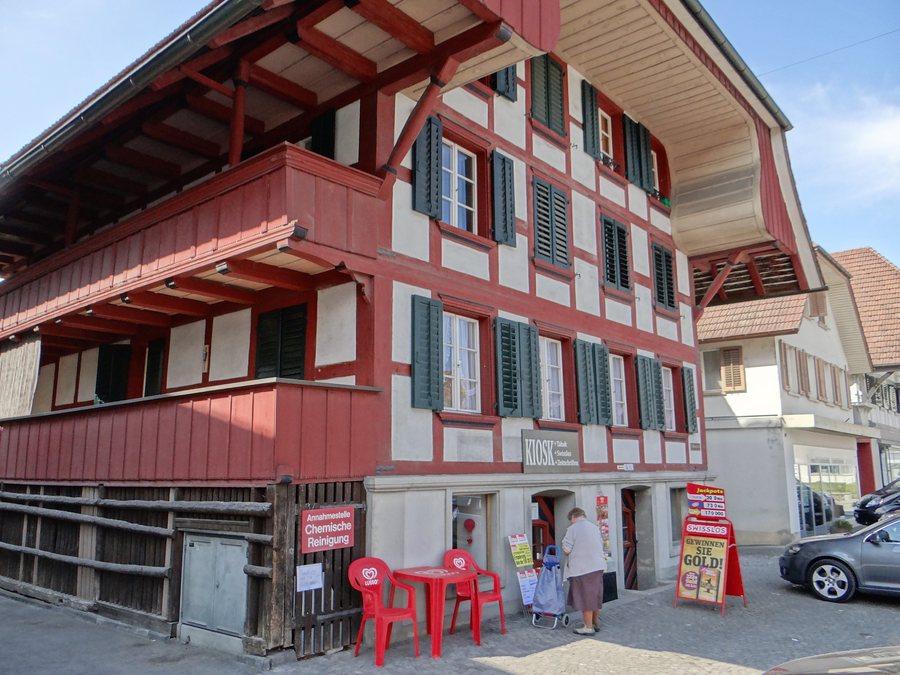 File:Laupen Alte Gerberei.jpg