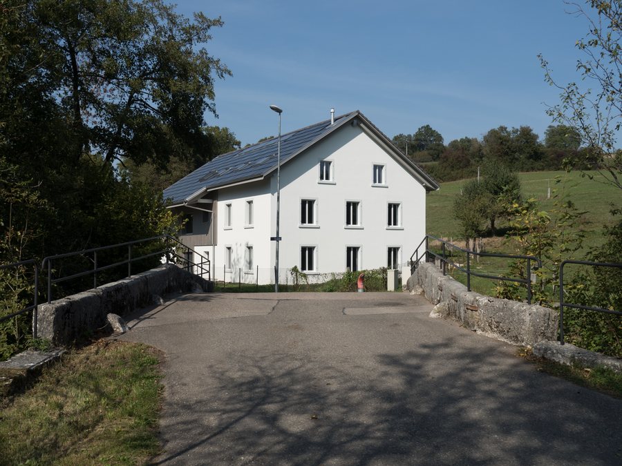 File:Chemin-des-Neufs-Champs-Brücke über die Sorne, Courfaivre JU 20180929-jag9889.jpg